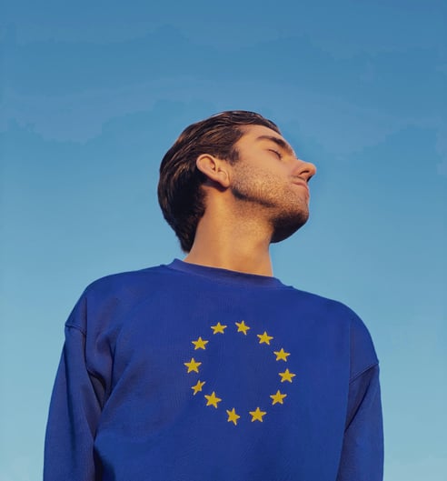 EU, data tracking, US